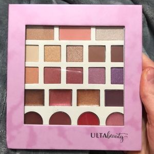Ultabeauty makeup palette.